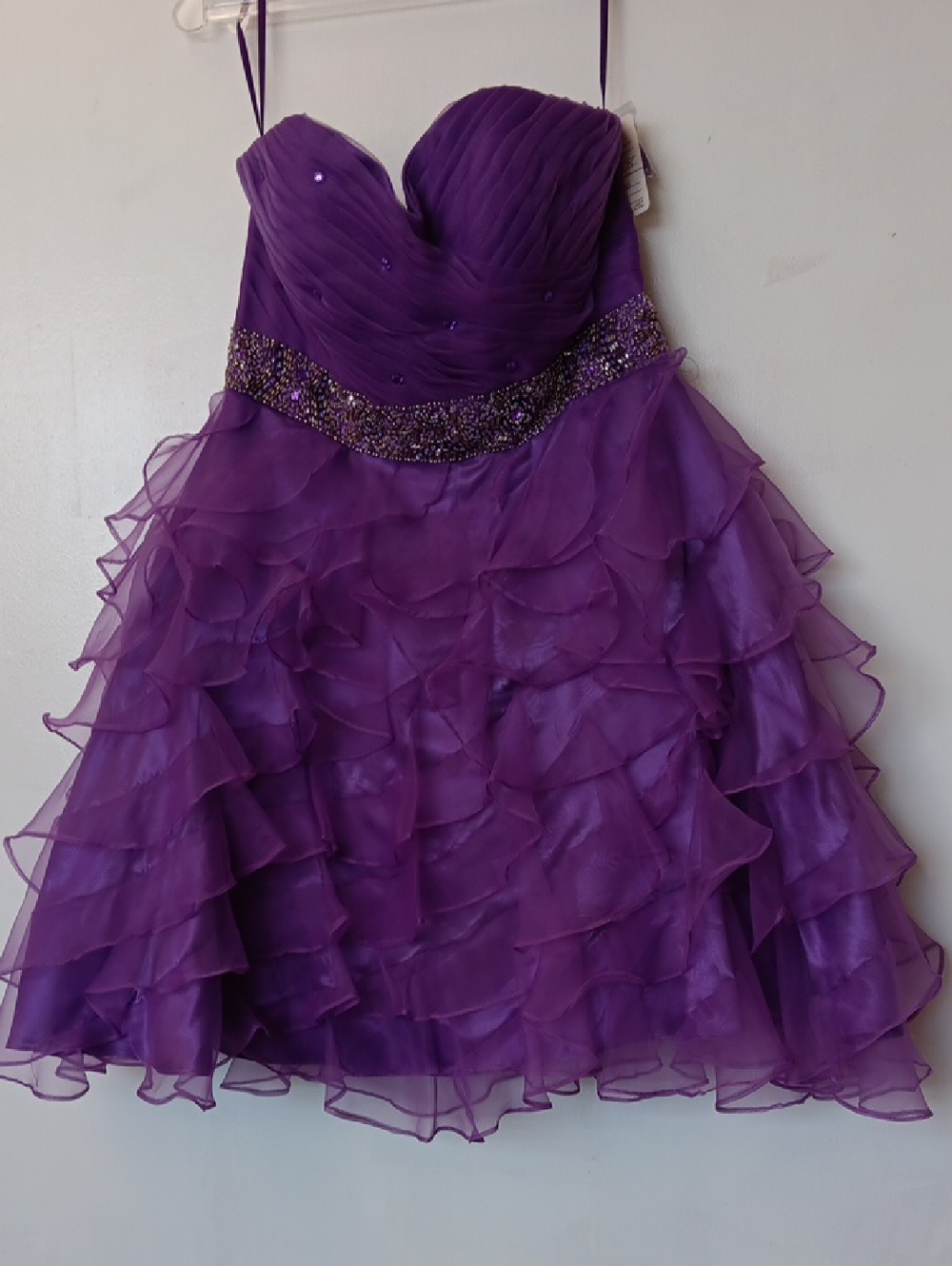 Vintage Strapless Yummy Grape Purple Ruffled Mini Dress with Beaded Waist
